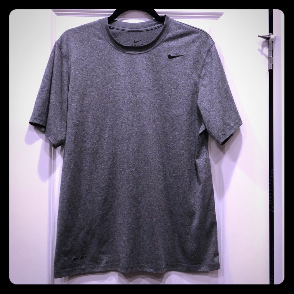 🍀☘️NIKE Dri Fit TShirt